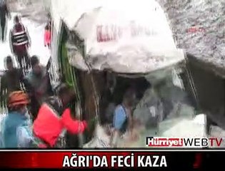 KATLİAM GİBİ KAZA: 7 ÖLÜ