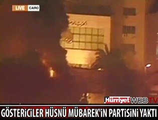 MÜBAREK'İN PARTİ BİNASINI YAKTILAR