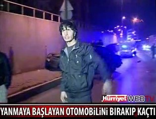 YANAN OTOMOBİLİNİ BIRAKIP KAÇTI