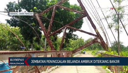 Jembatan Peninggalan Belanda Ambruk Diterjang Banjir