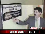 VAN'DA DA 'İKİ DİLLİ' TABELA