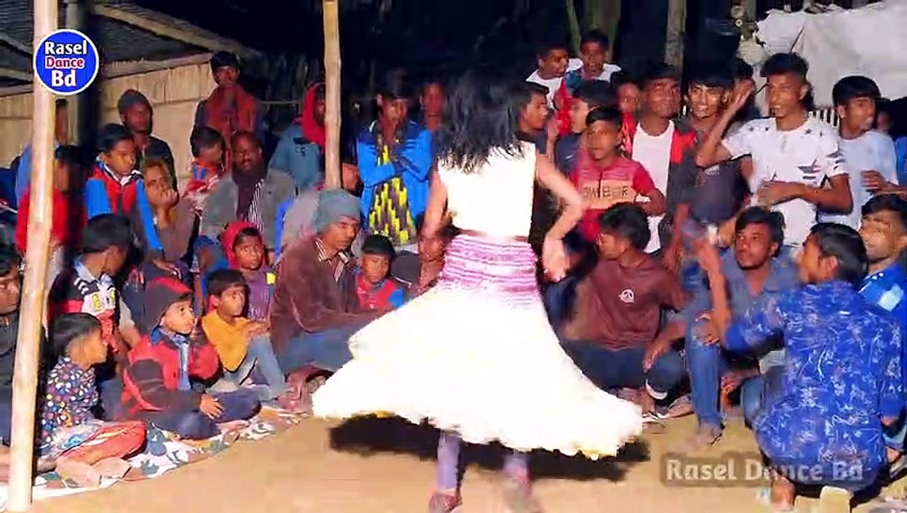 ভুলেছি আজ লজ্জা শরম - Ayna Babu - Bangla Wedding Dance Performance - Juthi