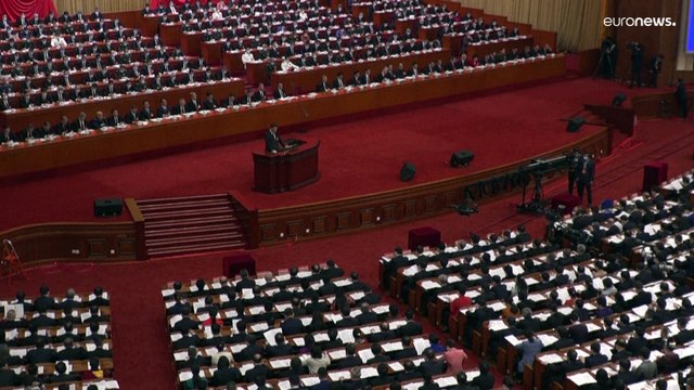 Чжан Гаоли появился на публике впервые после секс-скандала с Пэн Шуай