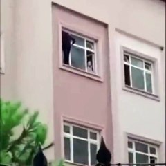 Lisede intiharın kan donduran görüntüleri… ‘Atla’ diye bağırdılar