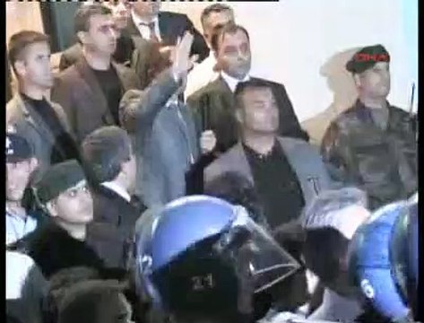 DİYARBAKIR'DA LİNÇ GİRİŞİMİ