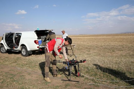 Muş gündem haberleri | Malazgirt Savaş alanı drona entegre edilen manyetometre cihazı ile tespit ediliyor