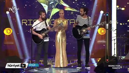 Rising Star'da jüri üyelerini şaşırtan yarışmacı