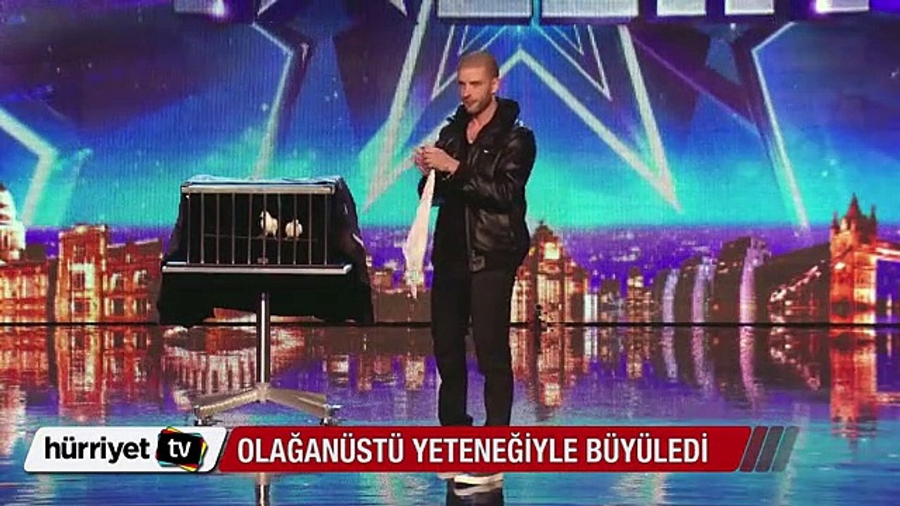 Olağanüstü bir sihir gösterisi