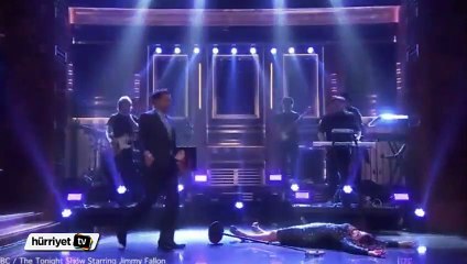 Meghan Trainor fena düştü