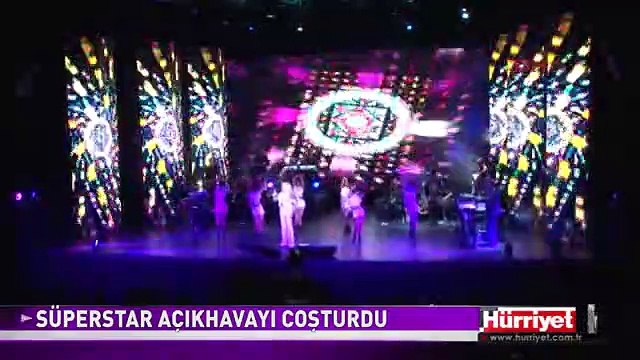 SÜPERSTAR AJDA PEKKAN AÇIKHAVAYI COŞTURDU