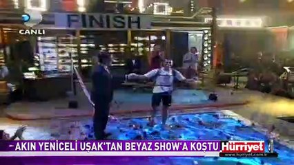 AKIN YENİCELİ UŞAK'TAN BEYAZ SHOW'A KOŞTU