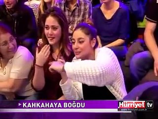 YARIŞMACININ SÖZLERİ STÜDYOYU GÜLME KRİZİNE SOKTU