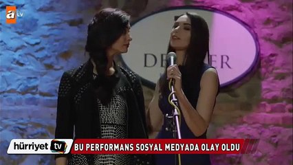 Tuba Büyüküstün İtalyanca şarkı söyledi