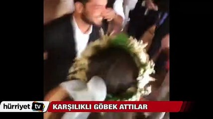 Buse Terim ve Volkan Bahçekapalı karşılıklı göbek attı