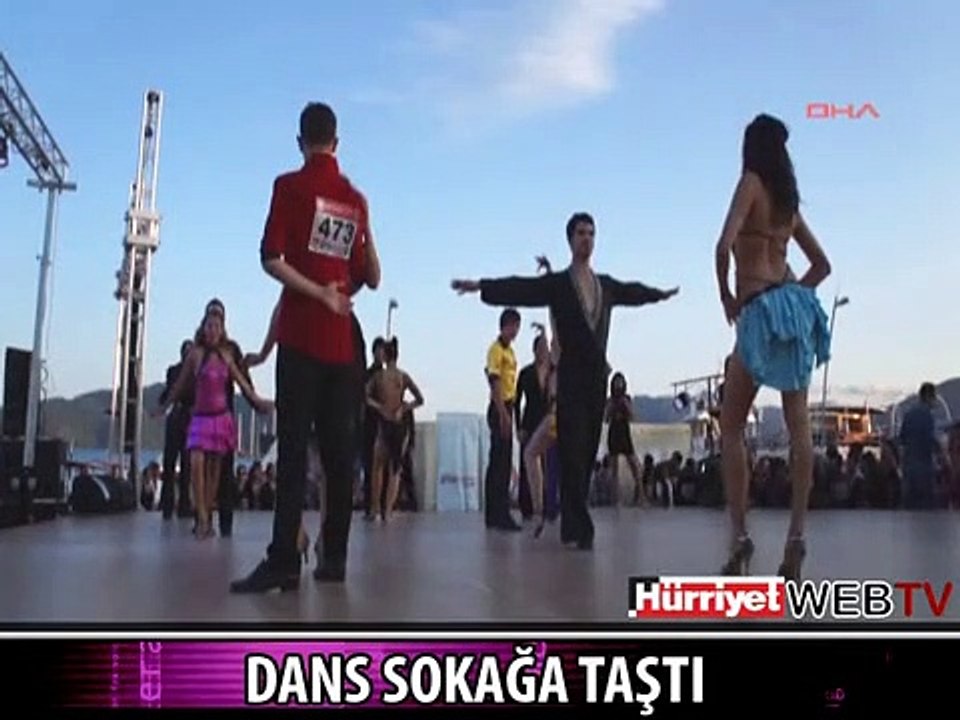 MARMARİS'TE DANS ŞOV