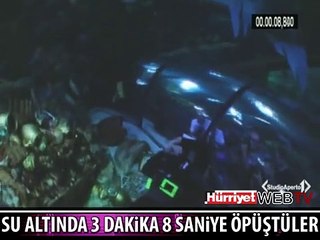 SU ALTINDA 3 DK 8 SN ÖPÜŞEN ÇİFT REKOR KIRDI