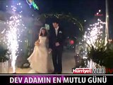 OĞUZ SAVAŞ DÜNYA EVİNE GİRDİ