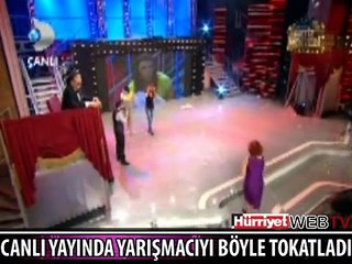 CANLI YAYINDA YARIŞMACIYA TOKAT ATTI