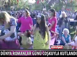ROMANLARIN AŞKINA..!! ÇALIP OYNADILAR
