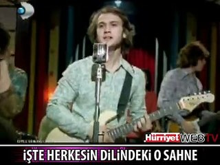 HERKES O ANA KİLİTLENDİ