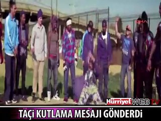 MÜZİK LİSTELERİNİ ALTÜST ETTİ