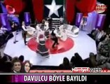 DAVULCU BAYILDI HERKES ŞOV SANDI