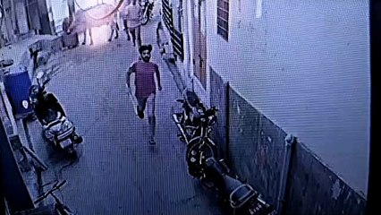 फ्री में ड्राई क्लीन करवाने और रंगदारी मांगने के लिए बदमाशों ने की मारपीट