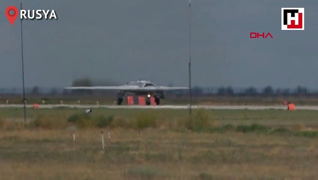 Rusya Okhotnik'in yeni görüntülerini yayınladı