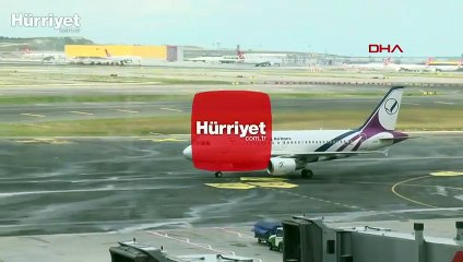 Türkiye'de ikamet eden İranlı yolcular İstanbul'a geldi