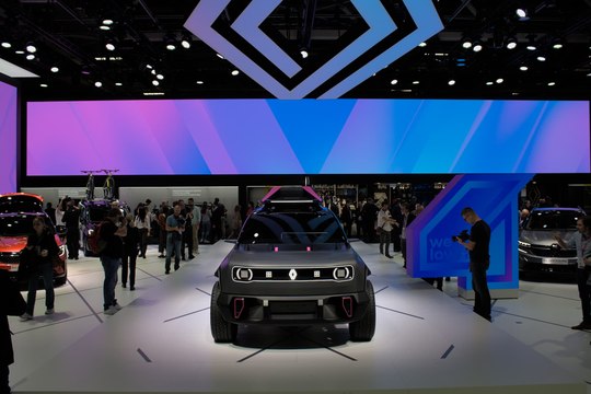 La Renault 4Ever Trophy Concept au Mondial de l'Auto 2022