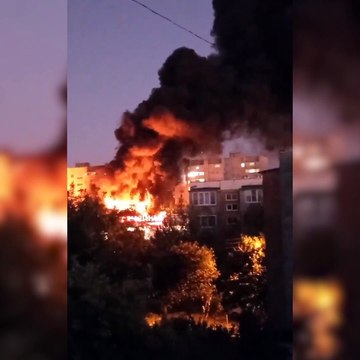 Rusya'da bir şehre savaş uçağı düştü düştü