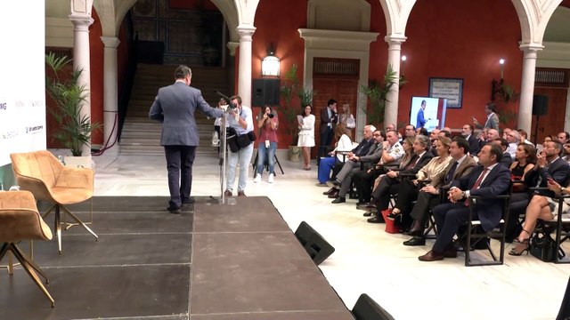 Industrias sostenibles y formación centran la primera jornada de 'Andalucía hacia el futuro'