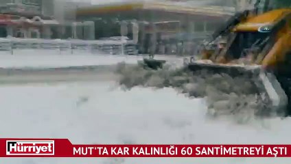 Mut'ta kar kalınlığı 60 santimetreyi aştı