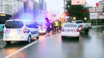 Mecidiyeköy'de feci kaza! Polis aracı bariyerlere çarptı