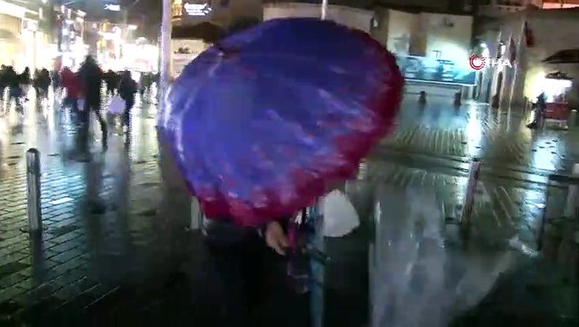 İstanbul’da gök gürültülü sağanak yağmur etkili oluyor