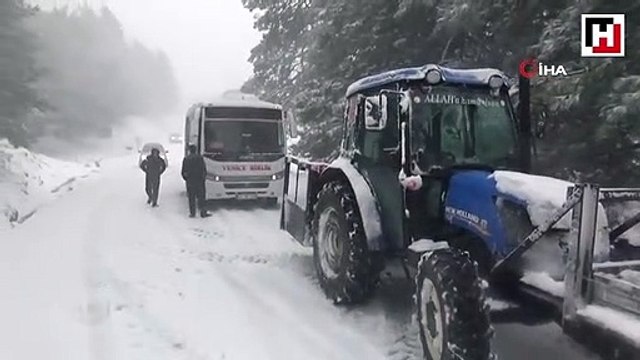 Kazdağları'nda onlarca araç mahsur kaldı