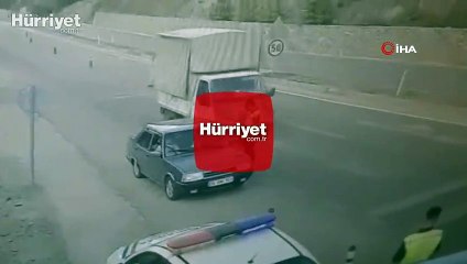 Jandarmanın ölümden döndüğü anlar kamerada