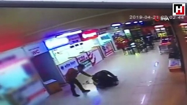 Kız arkadaşına mesaj atan kişiyi pompalı tüfek ile yaraladı