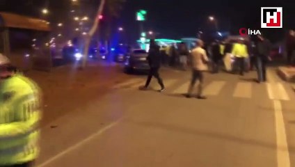 Freni boşalan kamyon otomobili ezdi