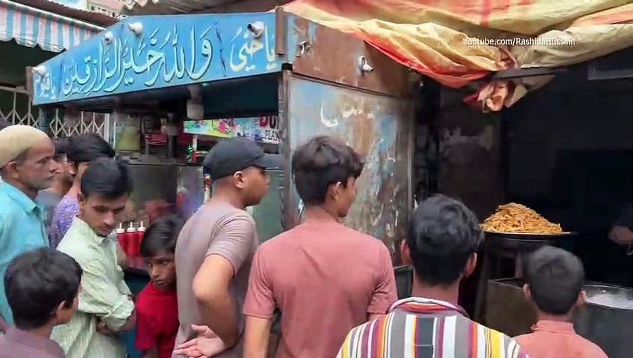 French Fries Making Factory _ Crazy Rush for Street French Fries _ Pakistani Street Food