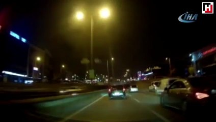 Şile Otoyolu’nda makas terörü ve kaza anı kamerada