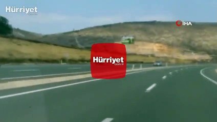 Ters yönden giden otomobil trafiği tehlikeye attı