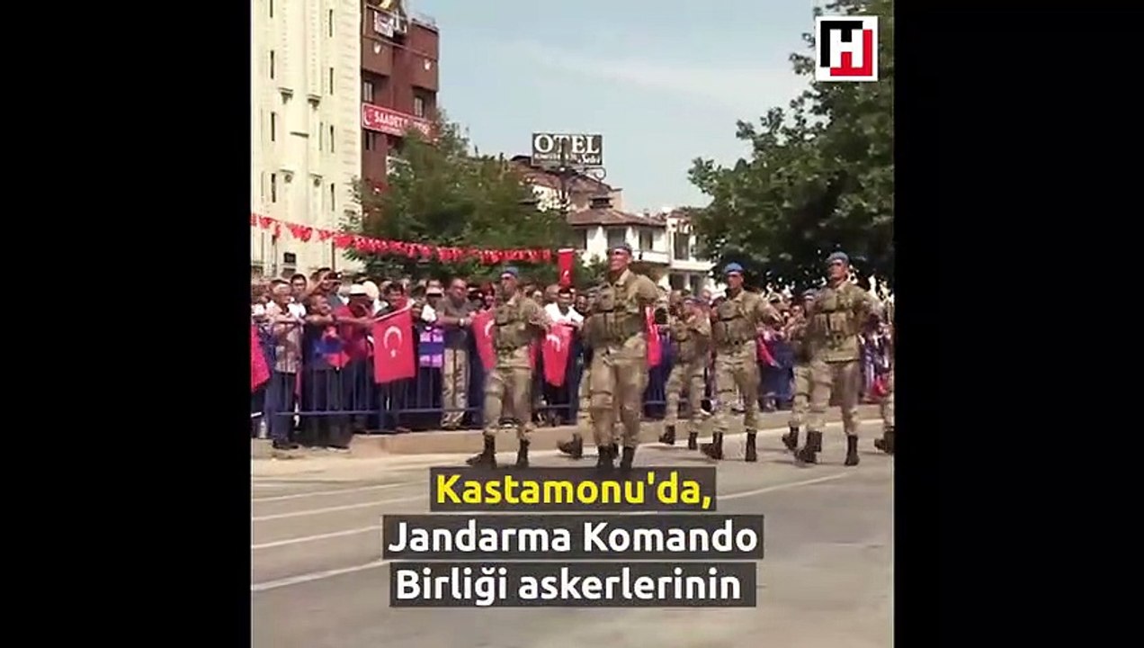 Komando timinden zeybek şov!