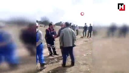 Kontrolden çıkan traktör tarlaya devrildi: 2 ölü