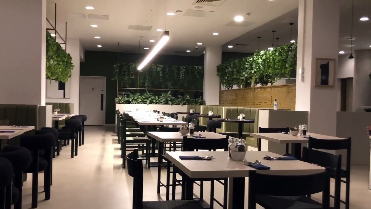 Leonardo hotel part 1