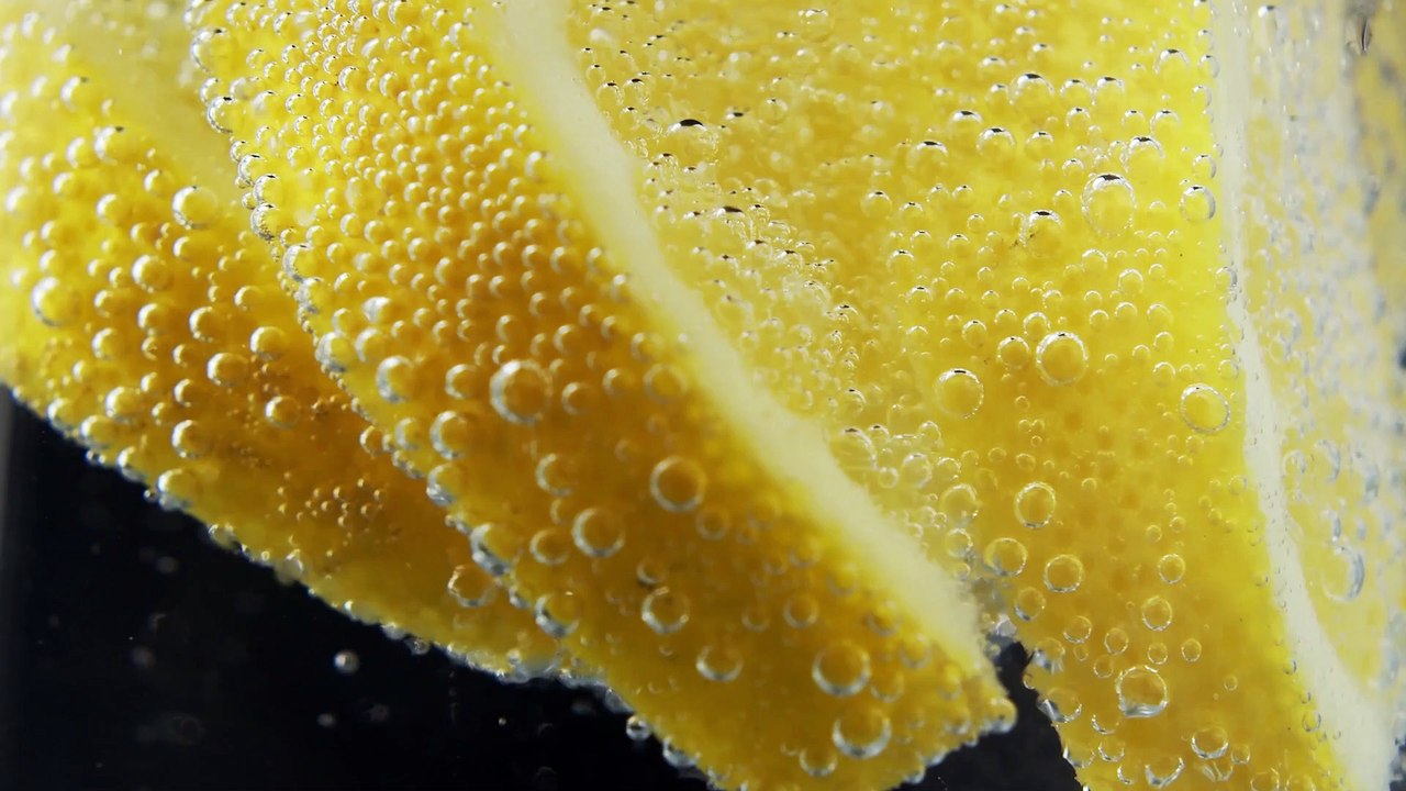 5 Beautiful Reasons We Can't Help But Fall In Love With Lemon.