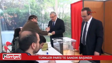 Türkler Paris'te sandık başında