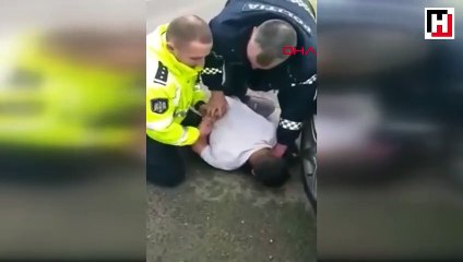 Polisin parmağını 9 dakika ısırdı, kaçtı