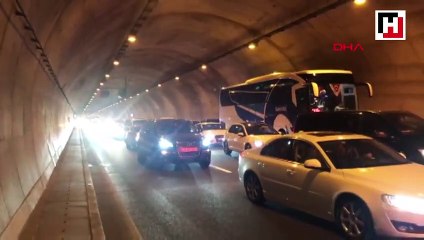 Orhangazi Tüneli'nde araç yandı trafik durdu