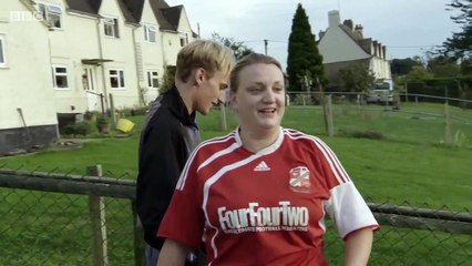 This Country - Se1 - Ep03 - Oven Space HD Watch HD Deutsch